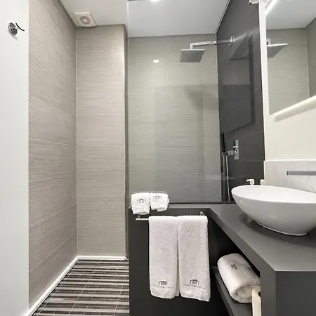 Porta Nova Historic Center - Collection By Perpetual Relax Apartment