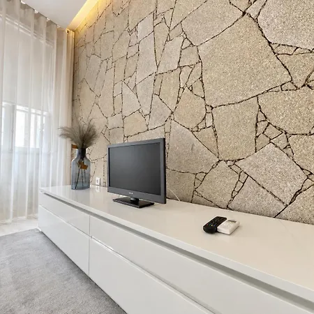 Porta Nova Historic Center - Collection By Perpetual Relax