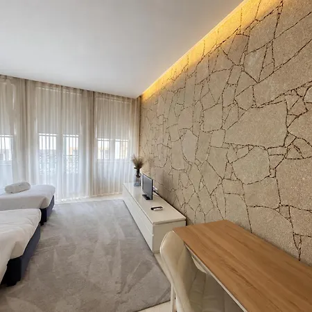Porta Nova Historic Center - Collection By Perpetual Relax Apartment