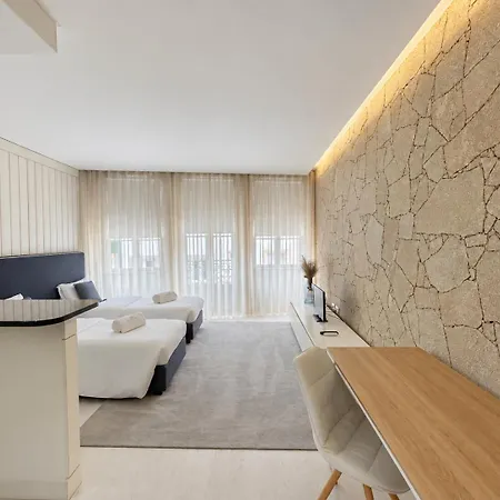 Porta Nova Historic Center - Collection By Perpetual Relax Braga