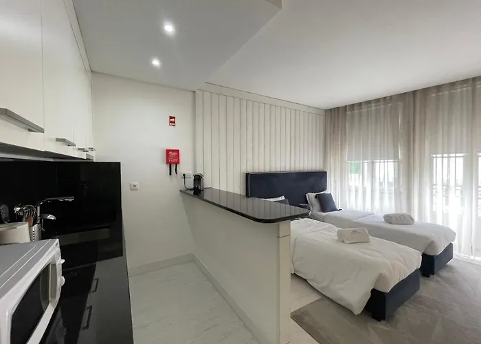 Porta Nova Historic Center - Collection By Perpetual Relax *